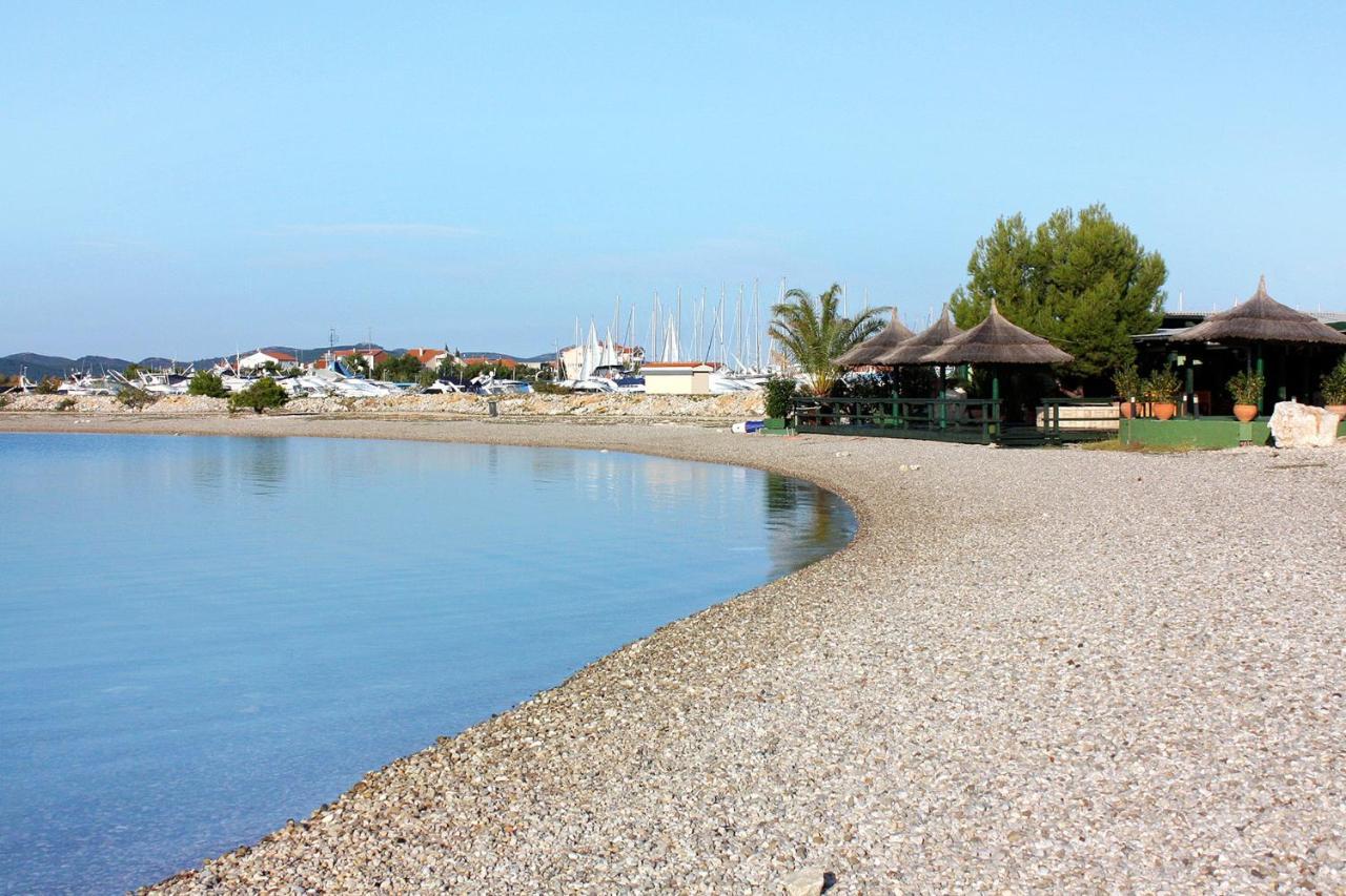 Apartments By The Sea Sukosan, Zadar - 5863 Екстериор снимка