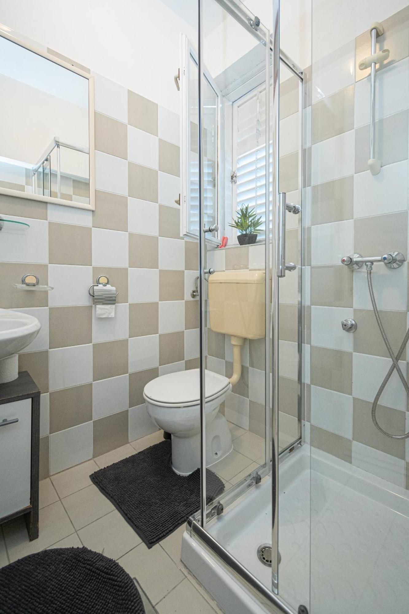 Apartments By The Sea Sukosan, Zadar - 5863 Екстериор снимка